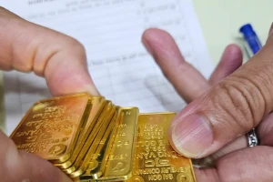 Người mua vàng lỗ nặng