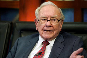 Rót tiền vào Google ngay trước khi cổ phiếu tăng phi mã, tỷ phú Warren Buffett lại khiến Phố Wall sửng sốt