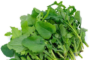 'Rau dại ven đường' nghe tên đáng sợ bất ngờ lên đời thành đặc sản 100.000/kg, quán ngon tranh nhau mua, dân mê ăn sạch săn lùng