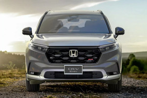 Sau ba năm chờ đợi Honda CR-V mới cuối cùng cũng được mở bán tại thị trường này: Chỉ bán bản hybrid, mức giá quy đổi từ 850 triệu đồng