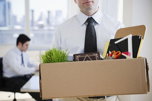 Những lý do 'trời ơi đất hỡi' khiến nhân viên bị sa thải: Từ đi làm quá sớm đến… ghé toilet nhiều lần