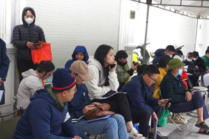 Từ nay, người dân Hà Nội không còn phải xếp hàng khi làm thủ tục mua nhà ở xã hội