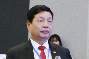 Chủ tịch FPT Trương Gia Bình: Để đưa kinh tế tầm thấp đạt quy mô 10 tỷ USD, tốc độ tăng trưởng của Việt Nam phải gấp đôi thế giới