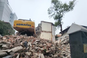 Bắt đầu phá dỡ các công trình để phục vụ dự án quanh hồ Hoàn Kiếm