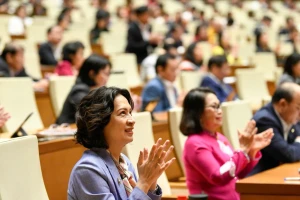 Người từ 75 tuổi đang hưởng trợ cấp hưu trí sẽ được hưởng 100% chi phí khám, chữa bệnh