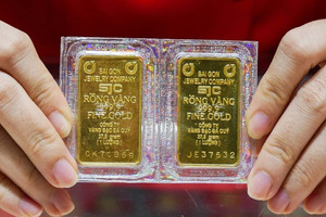 Giá vàng liên tục lập đỉnh, chính sách thu thuế vàng miếng từ 2026 sẽ áp dụng ra sao?