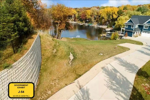 Phát hiện đường dây ăn chặn tiền từ thiện cho trẻ em để mua xe sang, biệt thự