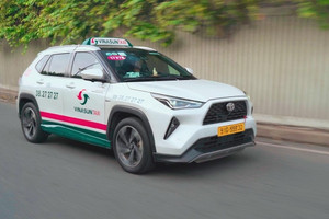 Sau 2 năm sử dụng Toyota Yaris Cross hybrid và lăn bánh hơn 100.000km, tài xế Vinasun nói thật về khả năng vận hành, khách hàng đi xe cũng tuyên bố thẳng