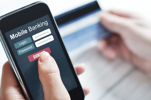 Nhiều ngân hàng thu phí tài khoản số dư thấp, có nơi 200.000 đồng mỗi tháng