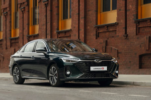 Hãng xe xây nhà máy 20.000 tỷ tại Hưng Yên ‘chào sân’ mẫu sedan đẹp ngang Toyota Camry: Giá hơn 500 triệu, sử dụng động cơ tăng áp 2.0L chạy siêu lướt