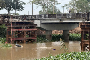 Sập cầu ở Tây Ninh