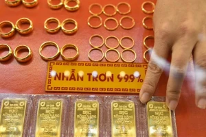 Giá vàng SJC lập kỷ lục mới, hơn 157 triệu đồng/lượng