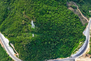 Tuyến cao tốc dài 125km băng qua 2 con đèo hiểm trở chạy dọc tỉnh lớn thứ 2 Việt Nam sẽ được chia thành 8 gói thầu xây lắp