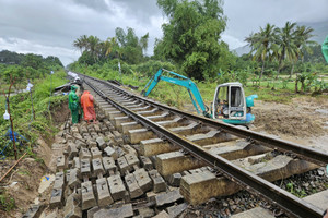 Tổng Công ty Đường sắt Việt Nam công bố tình trạng khẩn cấp, đã chịu thiệt hại hơn 700 tỷ đồng chỉ trong vài tháng