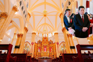 Đại gia Ninh Bình chi 400 tỷ xây thánh đường lớn nhất Việt Nam: 7 người con giàu có, cháu gái SN 2001 giữ chức Chủ tịch CLB bóng đá