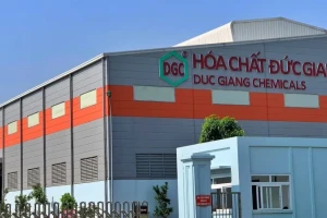 Cổ phiếu DGC giảm sàn hai phiên liên tiếp, điều gì đang xảy ra với Hóa chất Đức Giang?
