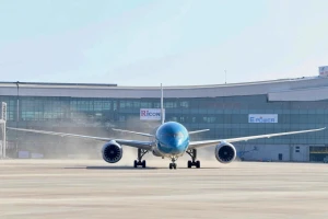 Hành khách đặc biệt trên chuyến bay đầu tiên đưa sân bay Long Thành 16 tỷ USD vào khai thác