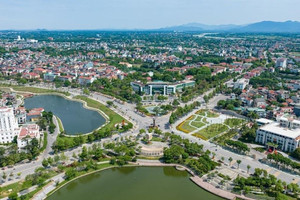 Tỉnh giáp nhiều địa phương nhất Việt Nam, diện tích hơn 9.300km2, có 2 di sản được UNESCO vinh danh 'đại diện của nhân loại'