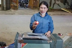 Thu mua phế liệu, phát hiện 5,5 chỉ vàng trong két sắt cũ