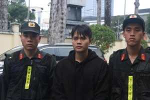 Lật mặt băng nhóm cưỡng đoạt tài sản núp bóng doanh nghiệp mua bán nợ