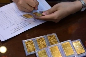 Lý do người mua vàng lỗ nặng