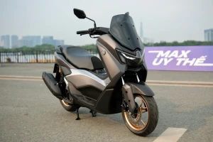 Yamaha NMAX 155 ra mắt: Tay ga 155cc mà cho bấm 'xuống số', giá ngang xe phổ thông, 'chấp' luôn cả Honda ADV 160