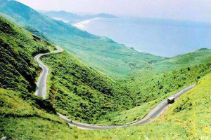 Huy động 120.000 cán bộ, chiến sĩ, TNXP xây dựng nên tuyến đường 20.000km trên địa hình hiểm trở, huyền thoại của lịch sử Việt Nam