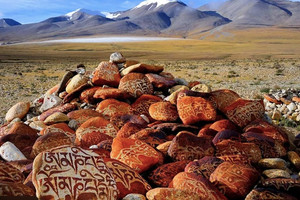 ‘Mật mã’ Himalaya: Tổ tiên loài người thực chất là ‘kẻ tị nạn’ vũ trụ sau một cuộc chiến liên hành tinh?