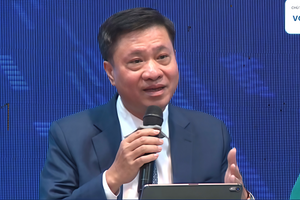 Tôi có nhiều cửa hàng doanh thu 1-3 tỷ, khi kê khai thuế phải làm thế nào?