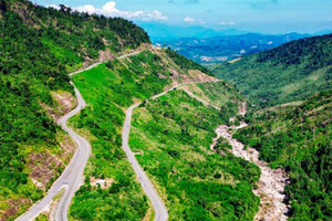 Hôm nay, chính thức thông xe cung đèo hiểm trở dài bậc nhất Việt Nam, rút ngắn 1/3 quãng đường Nha Trang - Đà Lạt