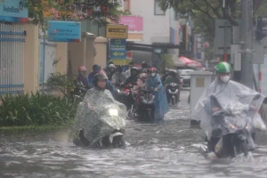 Miền Trung, Nam Bộ đón mưa lớn