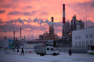 Dồn ngân sách cho quân sự, kinh tế Nga còn đủ dư địa để kéo dài xung đột ở Ukraine?