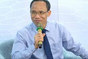 Tín dụng/GDP có thể chạm mốc 185%: TS. Cấn Văn Lực chỉ ra lý do phải 'hết sức thận trọng'