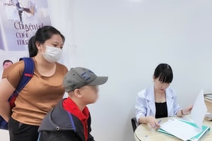 Bé trai 12 tuổi khỏi ung thư một cách kì diệu sau 9 tháng điều trị