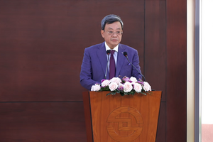 Ông Nguyễn Đăng Quang nói 'luôn tin yêu vào màu tím' ngay khi MCH chính thức chào sàn HoSE