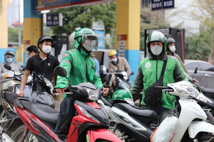 Grab đề nghị Nhà nước hỗ trợ ít nhất 10 triệu đồng cho tài xế đổi sang xe điện