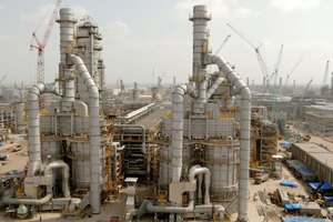 Tuyên bố dứt dầu Nga chưa được bao lâu, quốc gia châu Á bất ngờ 'quay xe' bất chấp lệnh trừng phạt