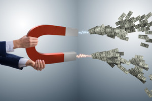 Tập đoàn 10.000 nhân viên sắp bị siết nợ, vội vàng bán trụ sở chính dù lỗ nặng