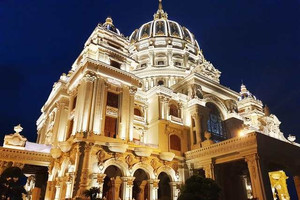 Tòa lâu đài mạ vàng 6 tầng lộng lẫy nhất Ninh Bình: Chủ nhân là đại gia xi măng nghìn tỷ, diện tích khoảng 15.000m2