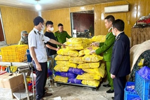 Chặn đứng 752kg chân gà đông lạnh không nguồn gốc tại Bắc Ninh