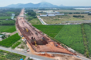 Tuyến cao tốc gần 18.000 tỷ kết nối 2 tỉnh thành giàu nhất Việt Nam vừa nhận chỉ đạo mới