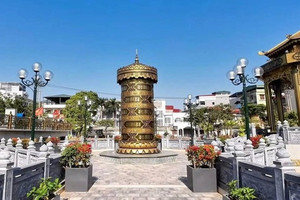 Đập dâng trên dòng sông hơn 2.000 năm tuổi ô nhiễm nhất Thủ đô đã hoàn thiện, thành hình đẹp mắt