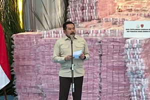 Choáng: Tiền chất thành núi, hơn 10.300 tỷ đồng được nộp cùng một lúc cho Chính phủ nền kinh tế lớn nhất Đông Nam Á