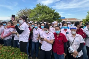 Mất việc trước Tết, hơn 2.700 công nhân vẫn được nhận thêm lương tháng 13