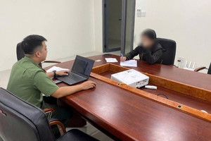 Công an triệu tập 5 trường hợp chia sẻ bài viết từ các trang, kênh thông tin của Lê Trung Khoa