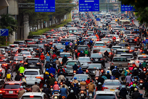 Dịp Tết tại Hà Nội, đi đường nào để tránh ùn tắc?