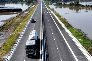 Lùi thời hạn thông xe trục chiến lược hơn 17.000 tỷ giúp khơi thông 'cửa ngõ' miền Tây của Việt Nam