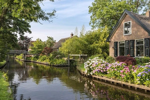 Ngôi làng cổ nổi tiếng được mệnh danh là ‘Venice của phương Bắc’, tồn tại hơn 800 năm nhưng không có đường đi, chưa từng có ô tô xuất hiện