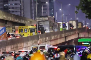 Thủ tướng yêu cầu đảm bảo trật tự, an toàn giao thông dịp Tết Dương lịch