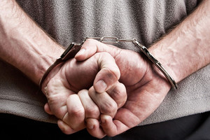 Khởi tố nhân viên ngân hàng tự ý hoàn thiện hồ sơ giải ngân của khách hàng